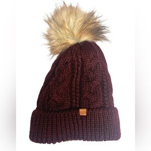 David and Young Cableknit Wool Blend Hat Burgundy